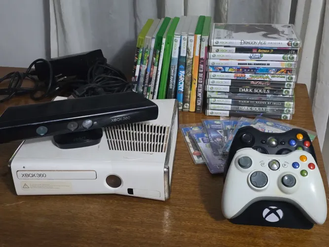 Lote Xbox 360 Branco + Kinect + 2 Controles + Jogos (Console com Defeito)
