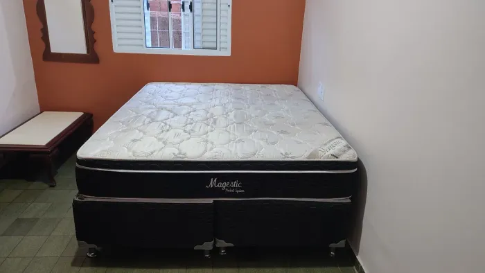 Cama Box com Colchão Queen