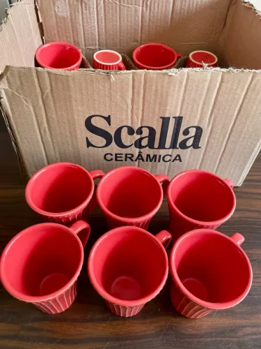 Jogo de Canecas Scalla Cerâmica Vermelhas
