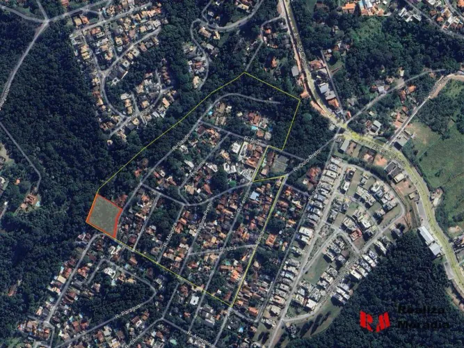 Cond. Vilarejo Vila Diva - LOTE 4.500 m² - Muito VERDE!