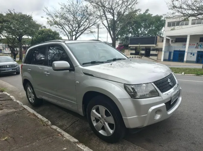 Suzuki Grand Vitara 2.0 16V 4x2/4x4 5P Aut. 2012