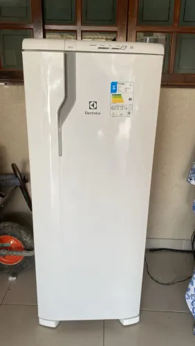 Geladeira re31