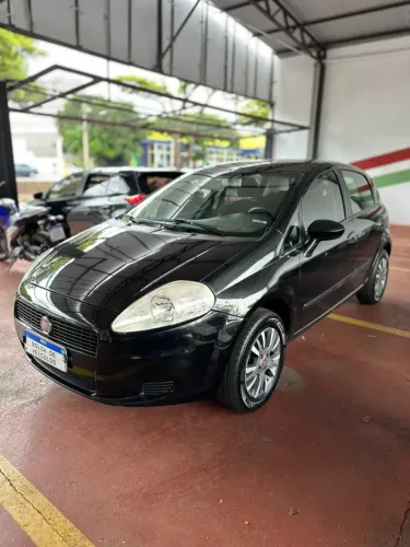 Fiat Punto Attractive 1.4 Fire Flex 8V 5P 2011