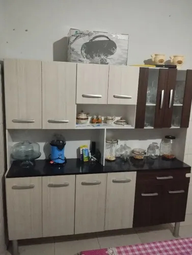 Armário de Cozinha em Ótimo Estado.