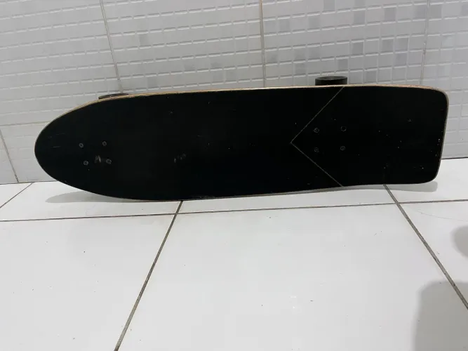 Skate simulador + kit de proteção