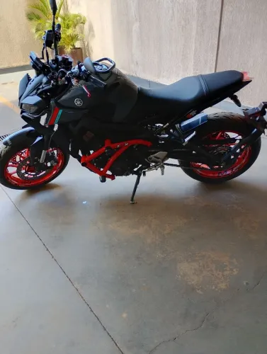 MT 09