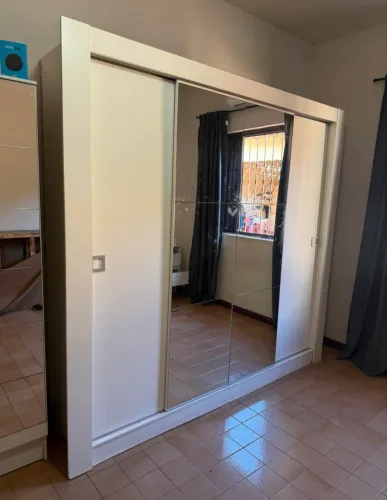 Guarda-roupa Casal com Espelho | Portas de Correr | Branco | Excelente Estado