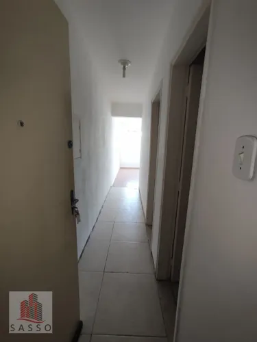 Alugo apartamento com 2 quartos na Vila Maria.