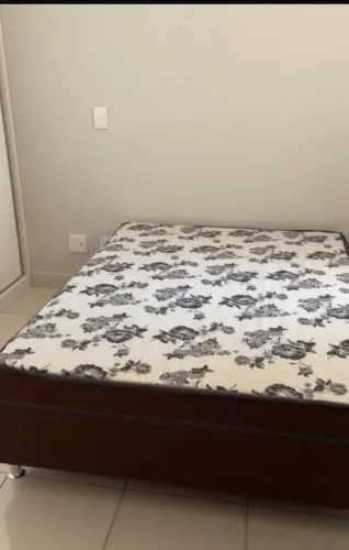 Cama casal Box