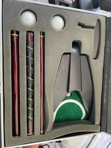 Mini golfe a pilha 