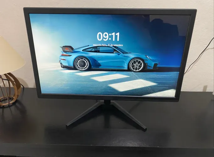 Vendo  monitor led 23