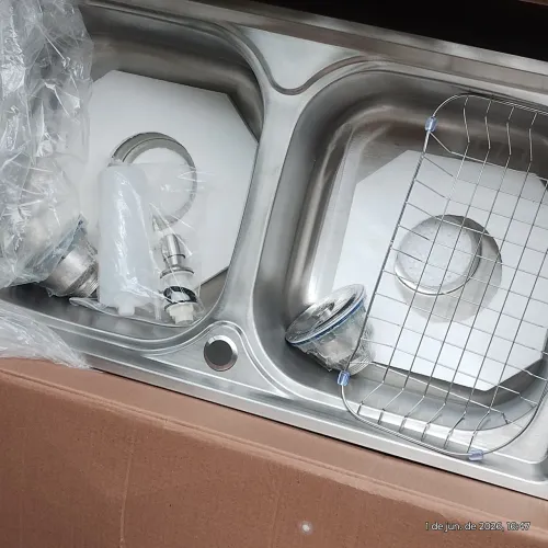 Cuba-dupla de aço inox 201- nova, na caixa ! - 78x43x20cm com acessórios.