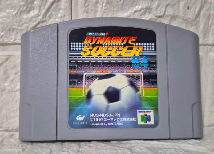Vendo J-League Dynamite Soccer 64 para Nintendo 64 - versão japonesa