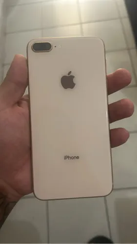 iPhone 8 Plus