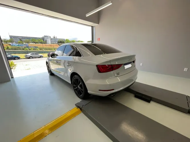 Audi A3 Sed. Ambition 2.0 Tsfi 220cv S-tronic 2016