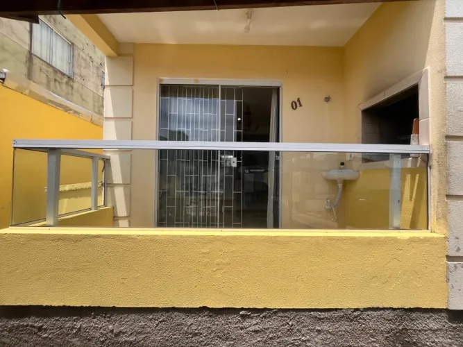Alugo apartamento no Pacheco 