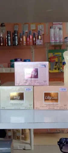 Hidratantes Lily na promoção De R$150,00 Por R$120,00