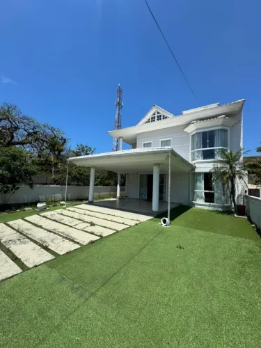 Alugo Casa na praia da Armação