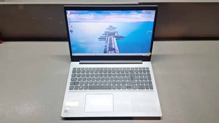 Vendo Notbook Lenovo Usado 