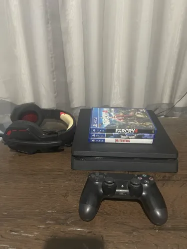 PS4 slim 1 TB + 1 controle e jogos