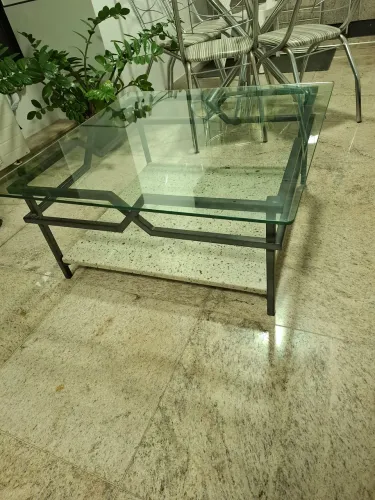 Mesa baixa de centro