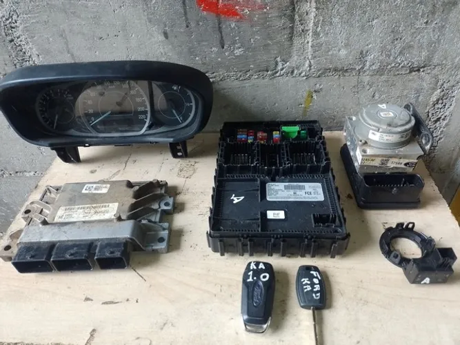 Conjunto kit módulo Ford modelo Ka 1.0 2018/19