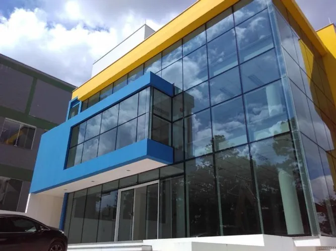 Prédio novo ótima localização, acabamento de primeira, Granja Viana.