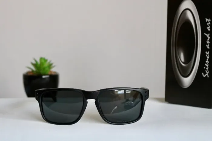 oculos de sol Oakley