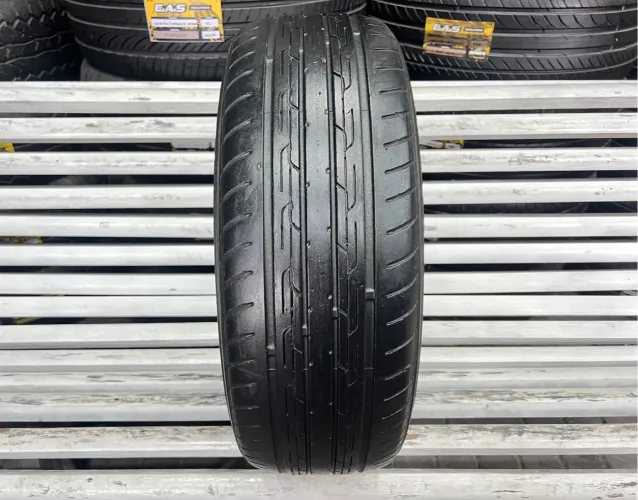 Pneu 185/60/15 Triangle TEM11 R$199,00 / Pneu 185/60R15