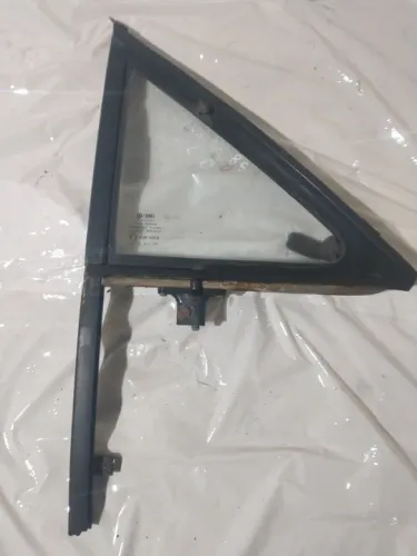 Vidro ventarola direito VW/Saveiro 85 