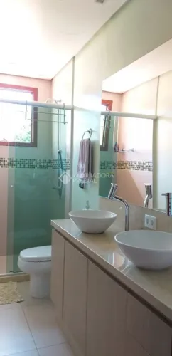 CASA SEMI MOBILIADA COM SALÃO DE FESTAS COM FOGO DE CHÃO!