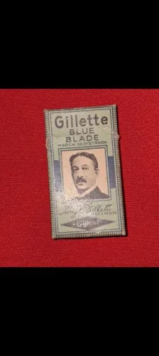 GILLETTE RARA CAIXA de  lâminas para barbear, anos 60.<br>ITEM DE COLECIONADOR 
