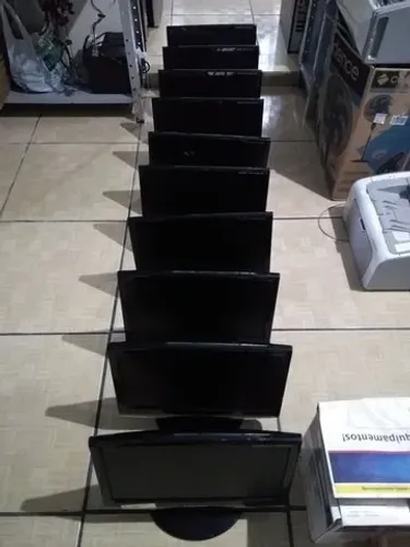 Lote com 10 monitores de 15,6" (leia a descrição)