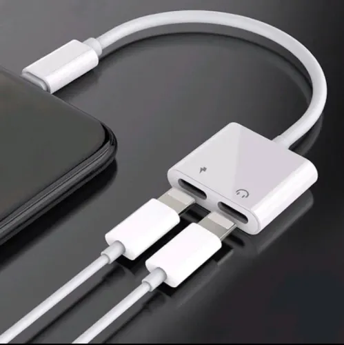 Adaptador para  Iphone Lightning 2 Em 1, Com Função De Chamada, carregamento e Aúdio.