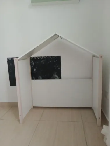 Cabeceira de cama - casinha tokstok