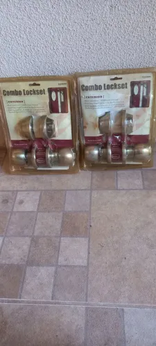Combo Lockset 2 conjuntos de fechadura 300 reais