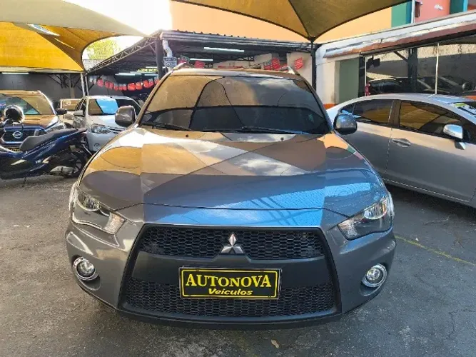 Mitsubishi Outlander 2.0 16V 160cv Aut. 2013