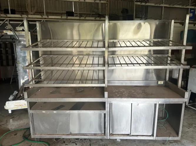 Expositor em aço inox para comércio 
