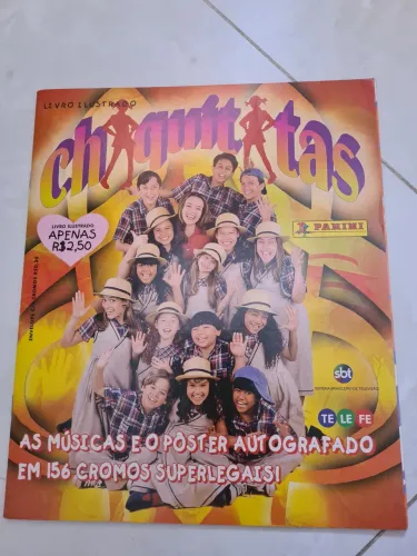 Vende-se álbum de figurinhas colecionadores
