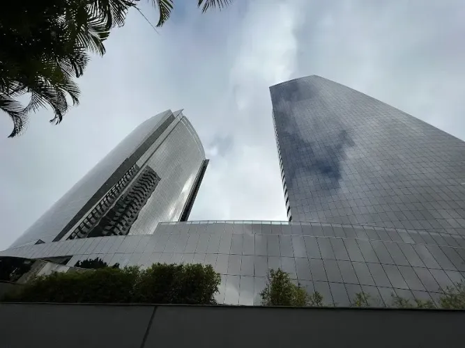 Locação de Salas Comerciais em Condomínio de Alto Padrão em Várzea de Baixo, São Paulo-SP: