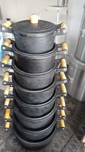 Panelas de Ferro Fundido temos vários tamanhos