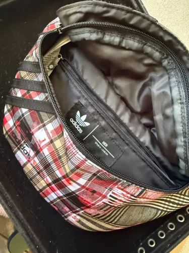 Bolsa Adidas HER Studio London