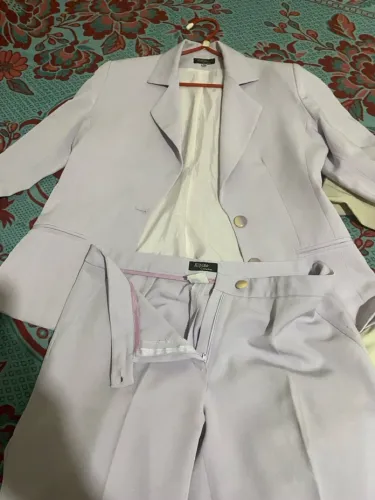 Conjunto de Blazer e Calça Lilás
