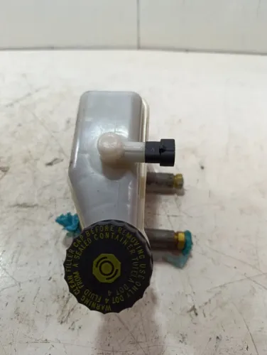 Cilindro Mestre Freio Uno Way 2011