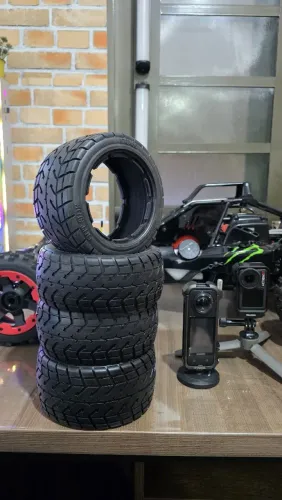 Pneus On-Road para Baja Hpi, Rovan novos, só os pneus