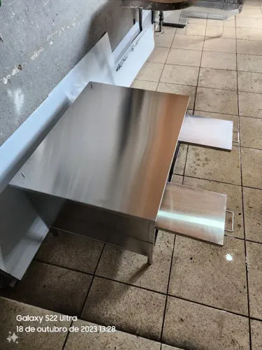 Mesa de Aço Inox apoio forno 