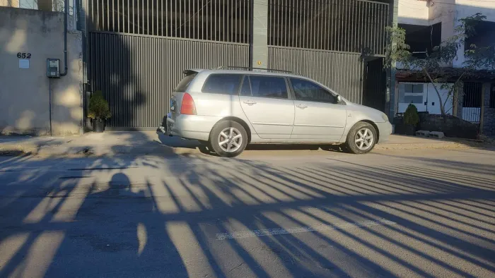 Corolla Fielder vendo ou troco