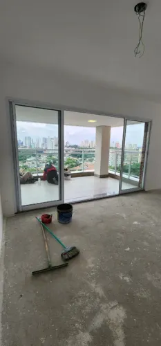 Porta balcão branca, 4 Folhas (2 do meio abrem) - 395 x 210
