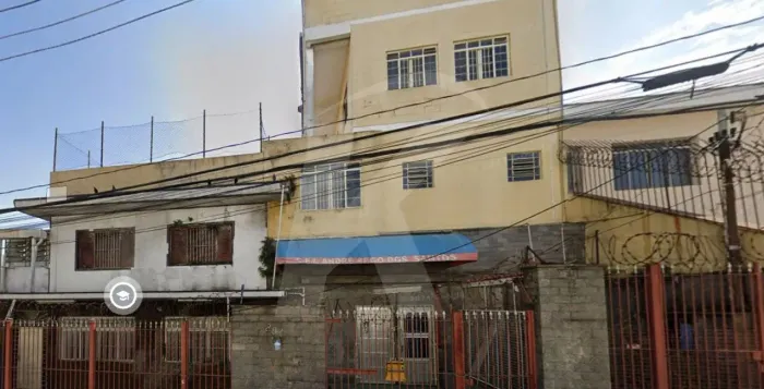 Prédio Comercial em Vila Medeiros: Oportunidade Única em Zona Mista