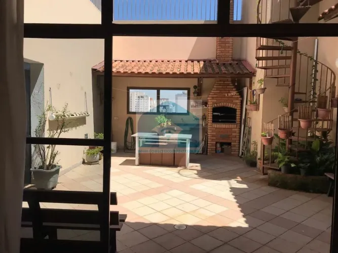 Cobertura em Moema Com 4 suites e 4 vagas com churrasqueira e piscina 358m².